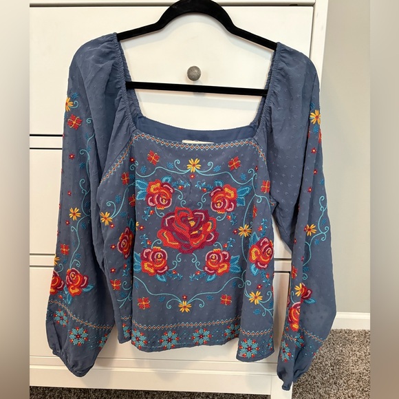 Savanna Jane Tops - Embroidered Square-Neck Peasant Top - Blue with Red Floral